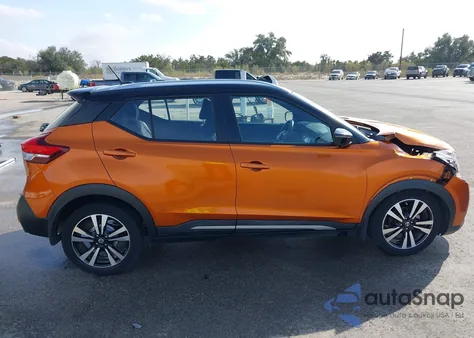 2018 Nissan Kicks Sr из США, поврежденный, VIN 3N1CP5CU8JL538165